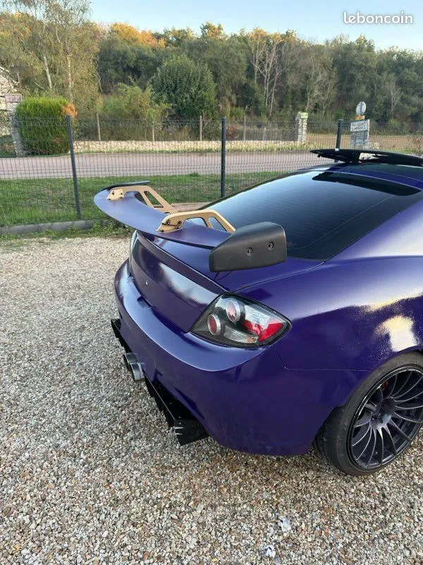 Hyundai Coupe 2009 photo 3