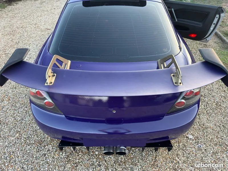 Hyundai Coupe 2009 photo 2