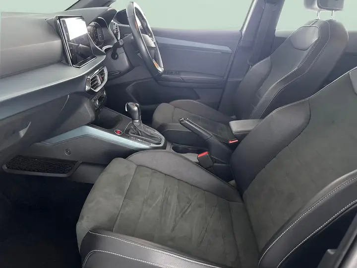 Seat Arona 2024 photo 4