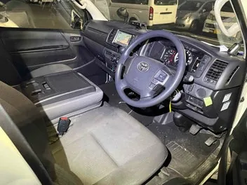 Toyota Hiace 2021 photo 5