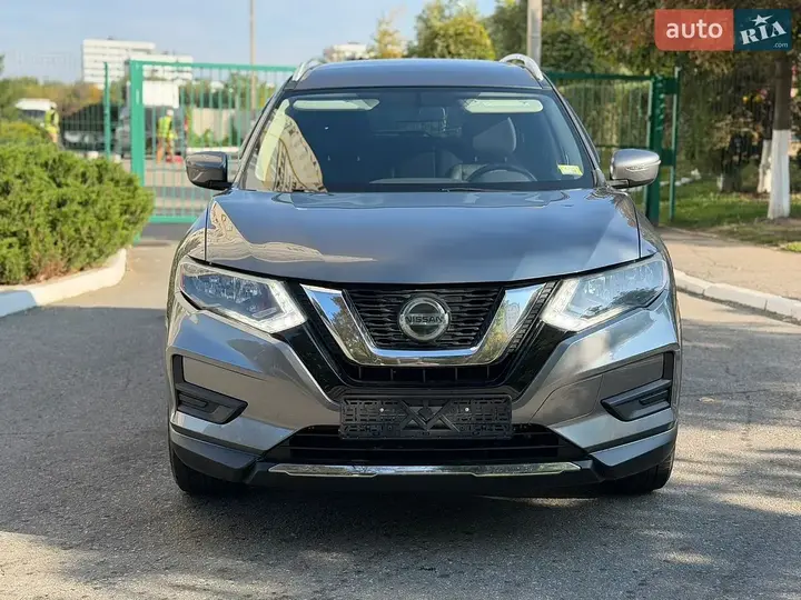 Nissan Rogue 2018 photo 2