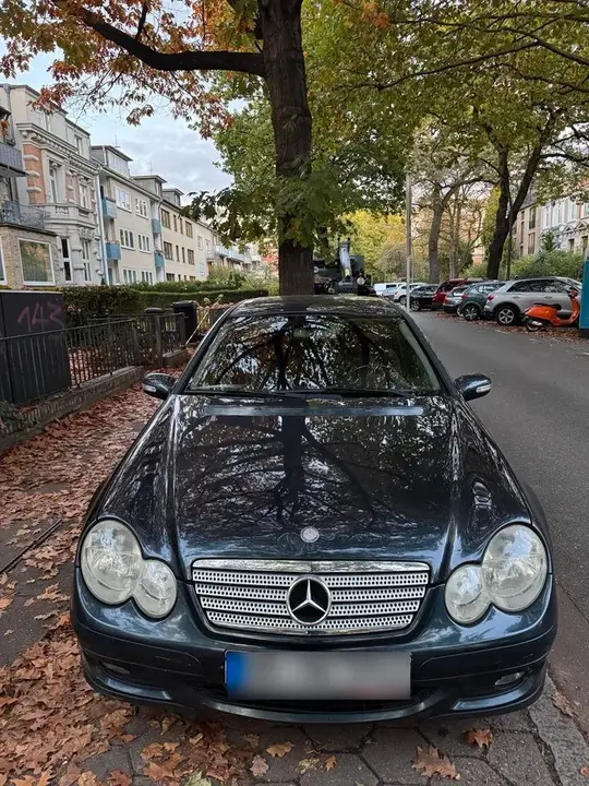 Mercedes-Benz C180