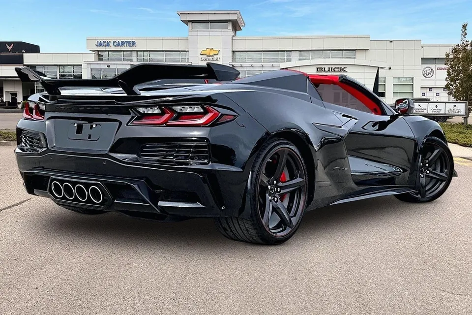 Chevrolet Corvette 2024 photo 2