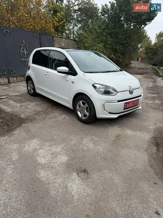 Volkswagen E-Up! 2015 photo 5