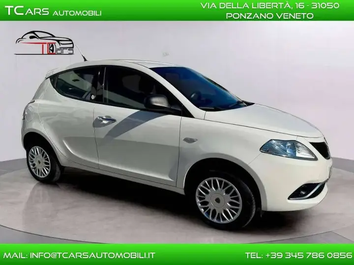 Lancia Ypsilon 2016 photo 3