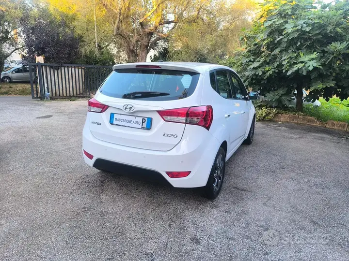 Hyundai Ix20 2015 photo 5