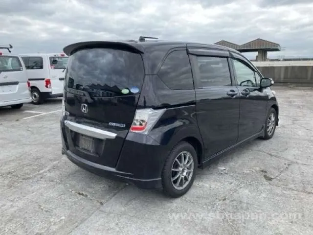 Honda Freed 2012 photo 4