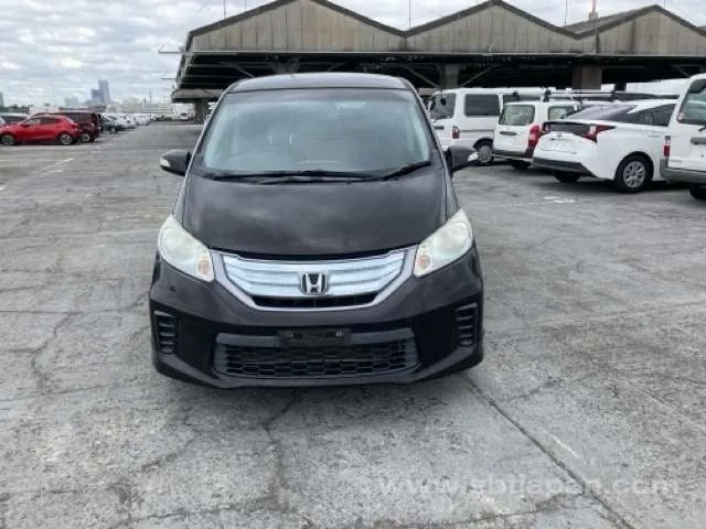 Honda Freed 2012 photo 5
