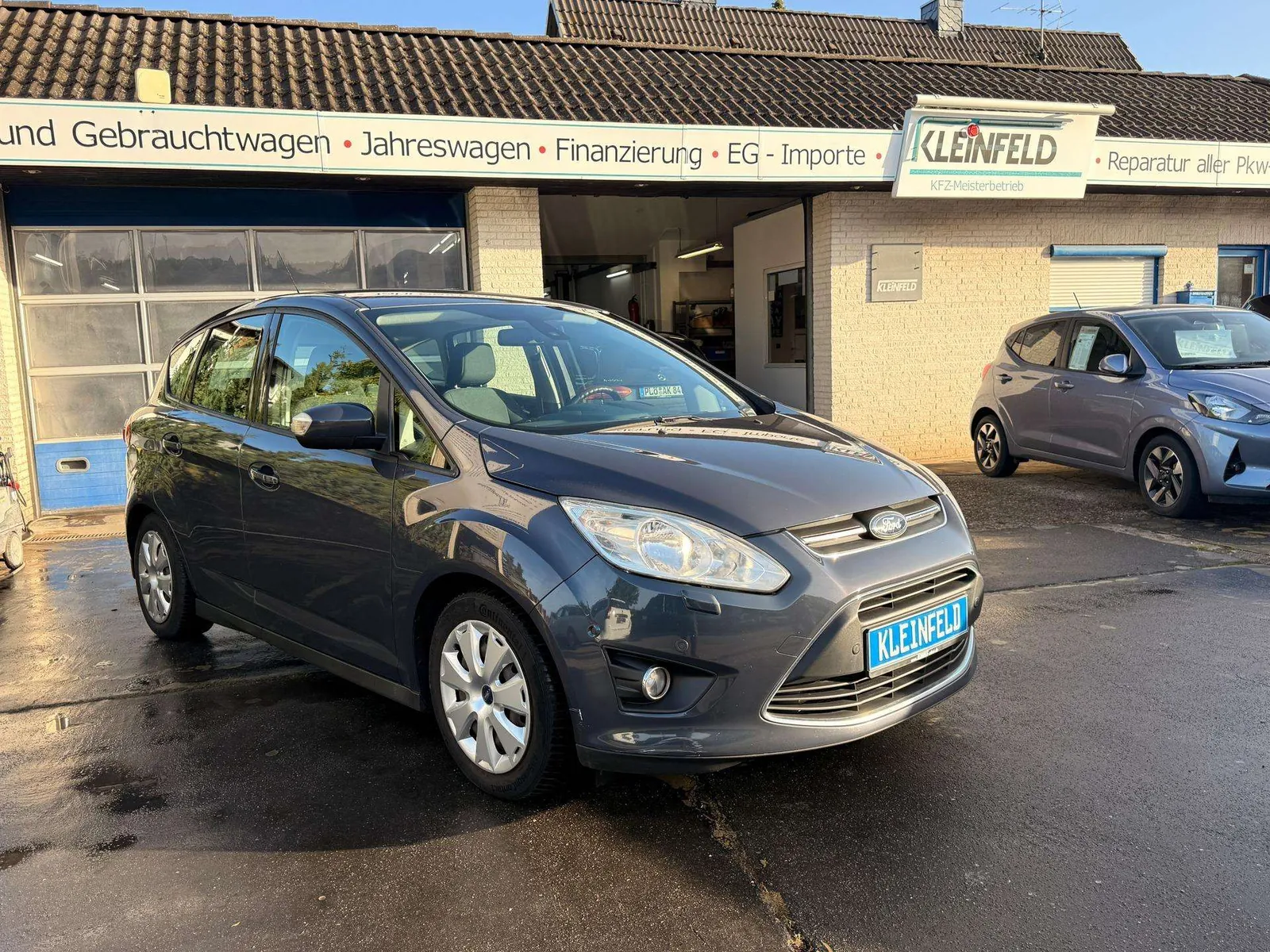 Ford C-Max 2011 photo 4