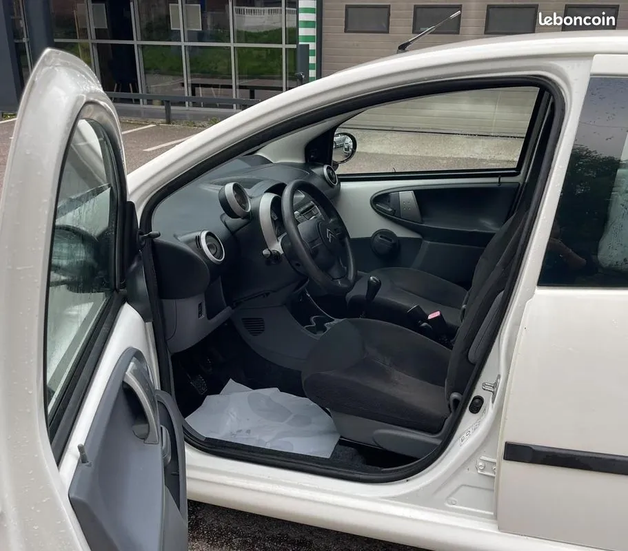 Citroen C1 2009 photo 3