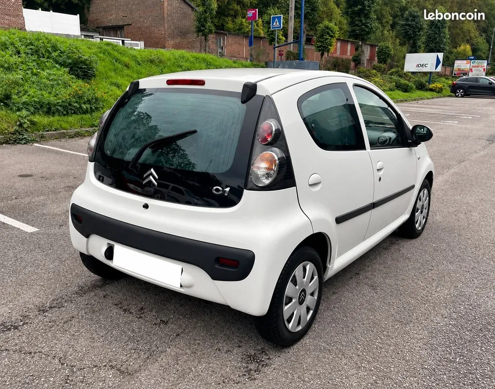 Citroen C1 2009 photo 2