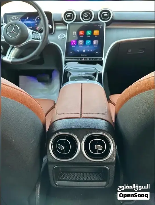 Mercedes-Benz C-Class 2025 photo 4