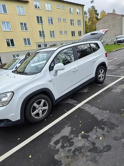 Chevrolet Orlando 2011 photo 4