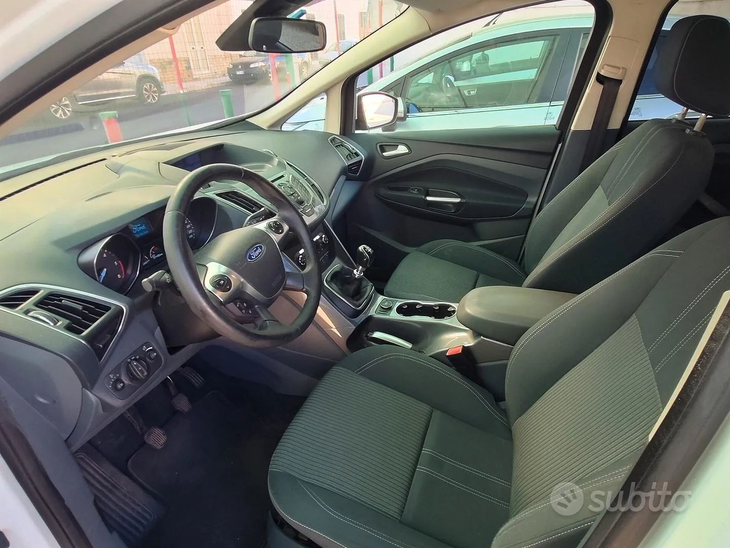 Ford C-Max 2015 photo 5