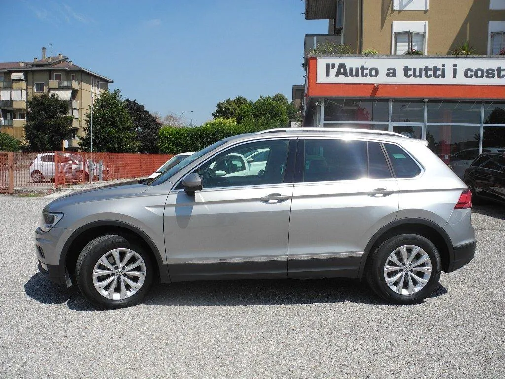 Volkswagen Tiguan 2019 photo 2
