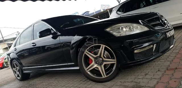 Mercedes-Benz S300