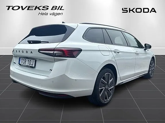 Skoda Superb 2026 photo 3