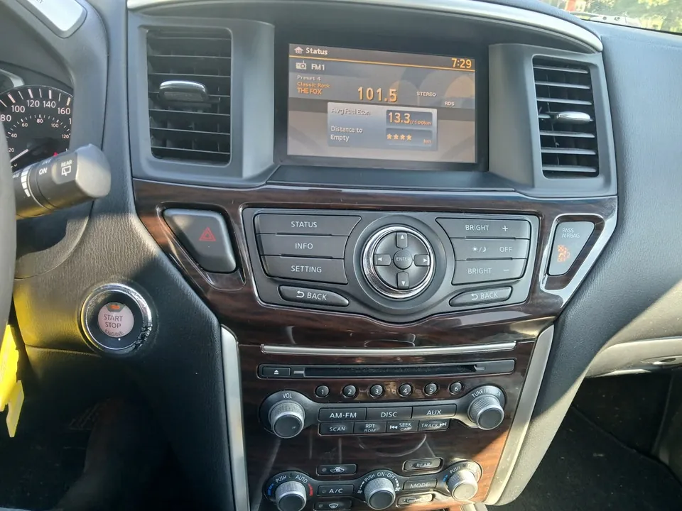 Nissan Pathfinder 2013 photo 5