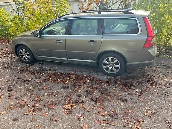 Volvo V70 2011 photo 3