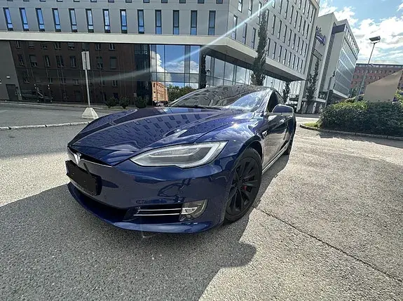 Tesla Model S 2018 photo 2