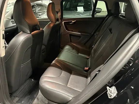 Volvo V60 Cross Country 2017 photo 5