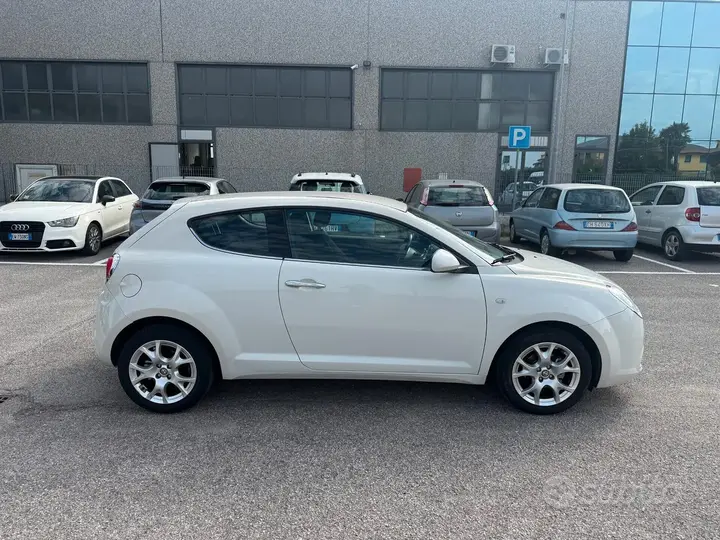 Alfa Romeo Mito 2011 photo 3