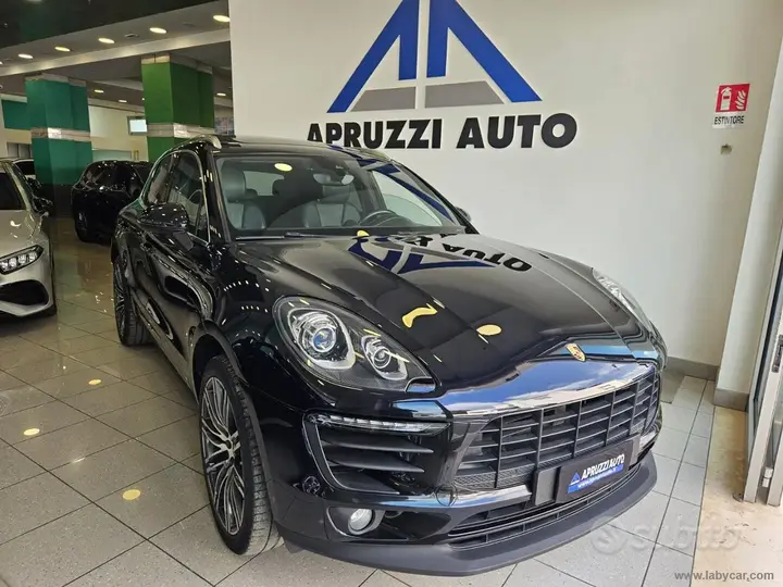Porsche Macan 2017 photo 2