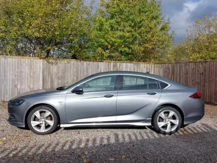 Vauxhall Insignia 2020 photo 4
