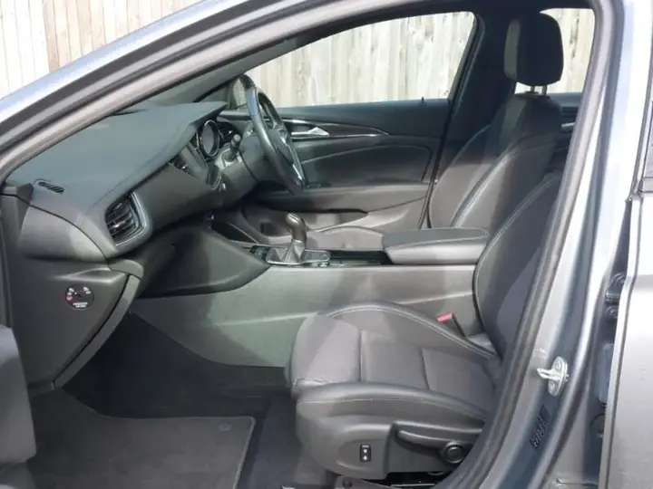 Vauxhall Insignia 2020 photo 5