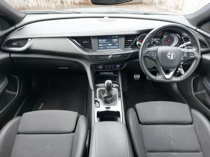 Vauxhall Insignia 2020 photo 3
