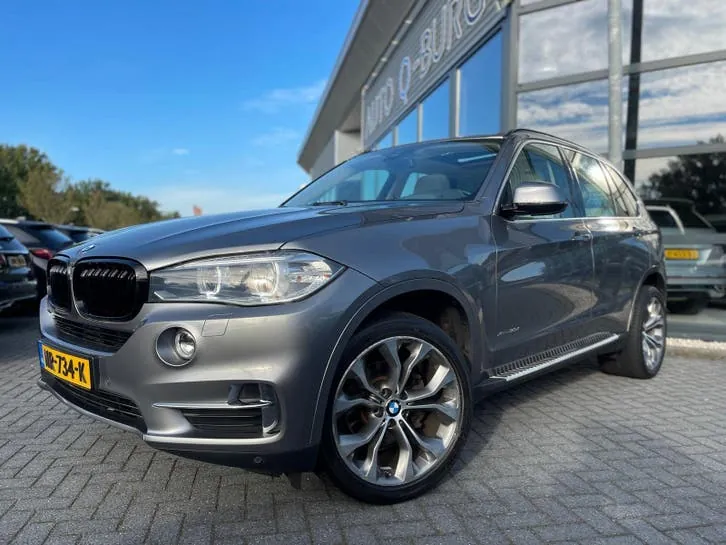 BMW X5 2015 photo 2