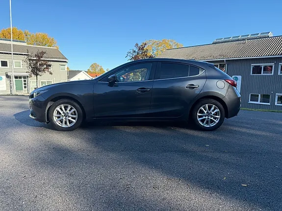 Mazda 3 2015 photo 3