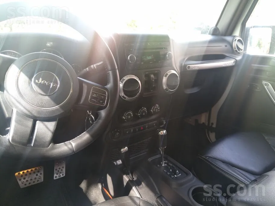 Jeep Wrangler 2013 photo 4