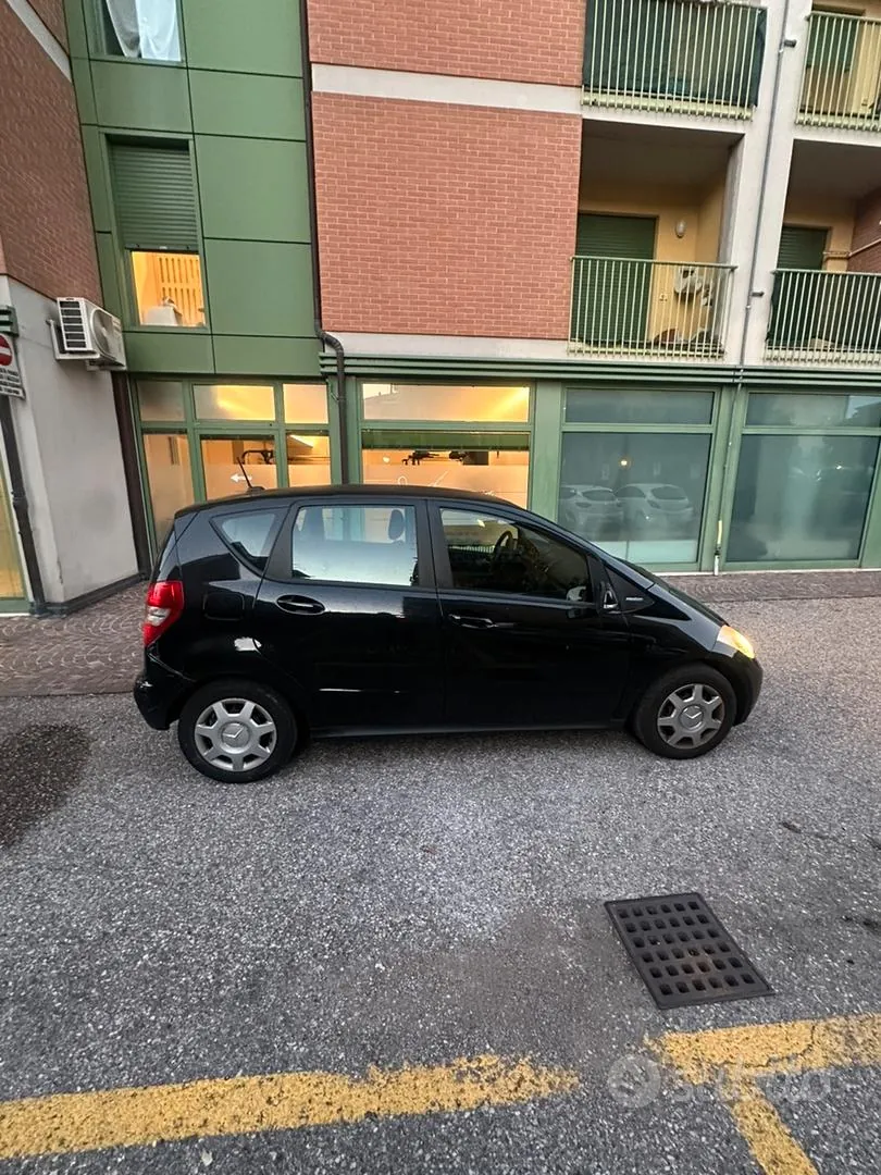 Mercedes-Benz A 160 2011 photo 3