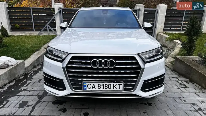 Audi Q7 2017 photo 4