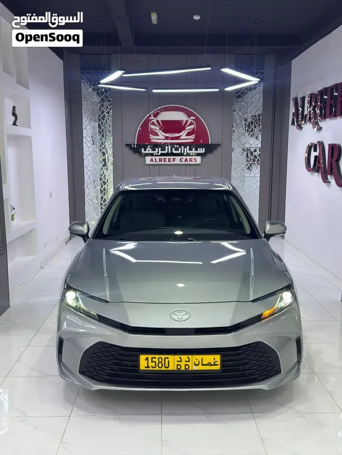 Toyota Camry 2025 photo 2