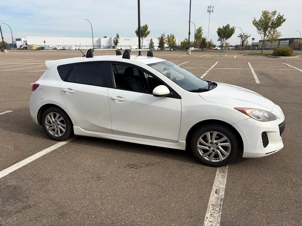 Mazda 3 2012 photo 3
