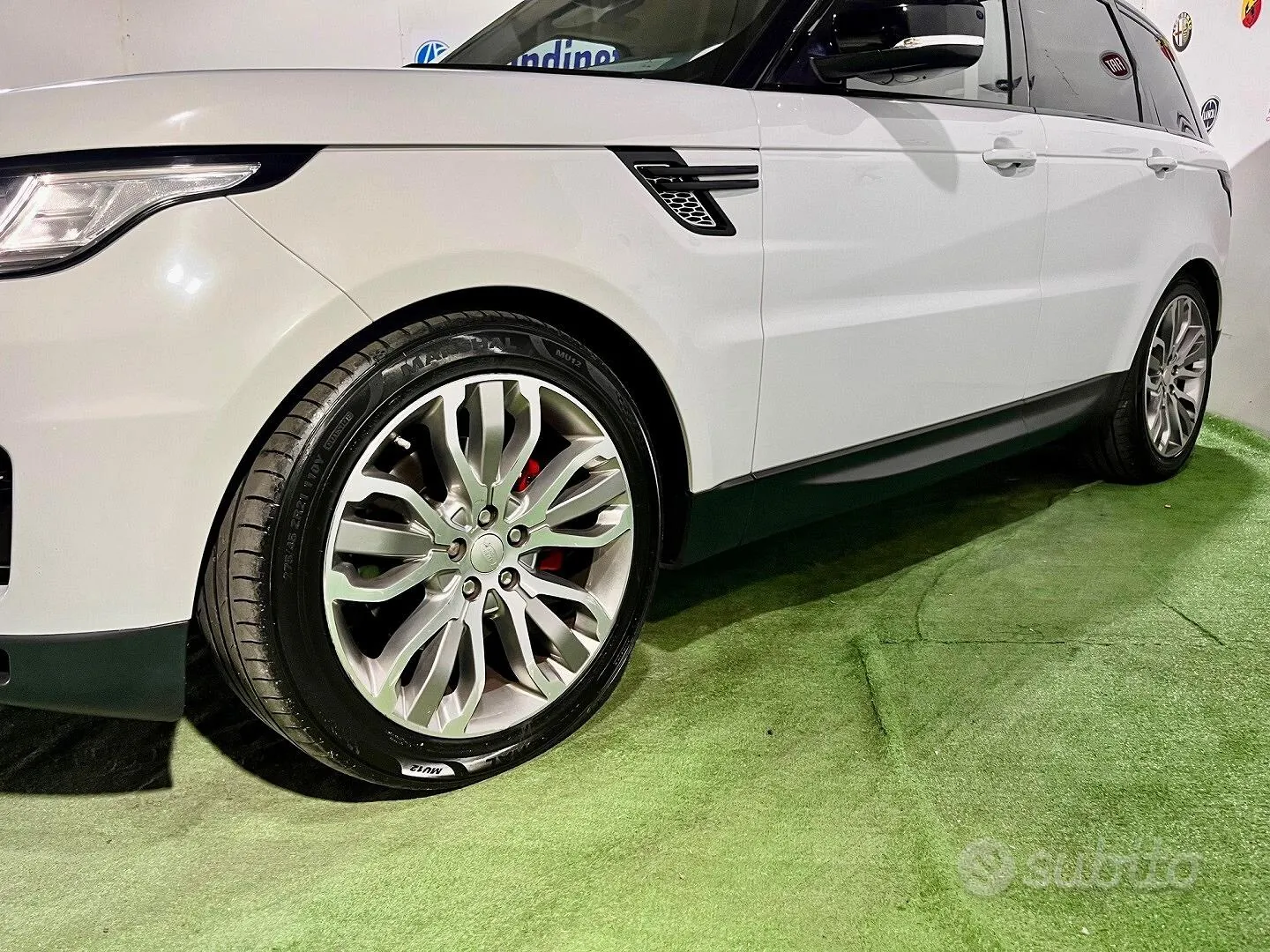 Land Rover Range Rover Sport 2014 photo 4