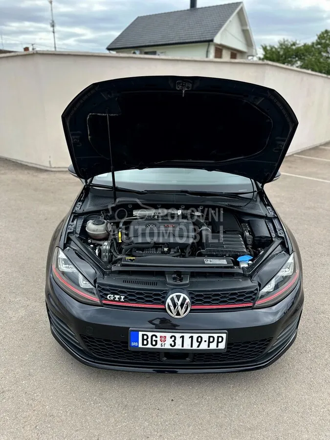 Volkswagen Golf 2014 photo 2