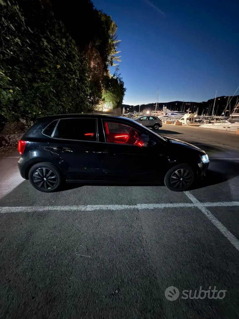 Volkswagen Polo 2012 photo 3