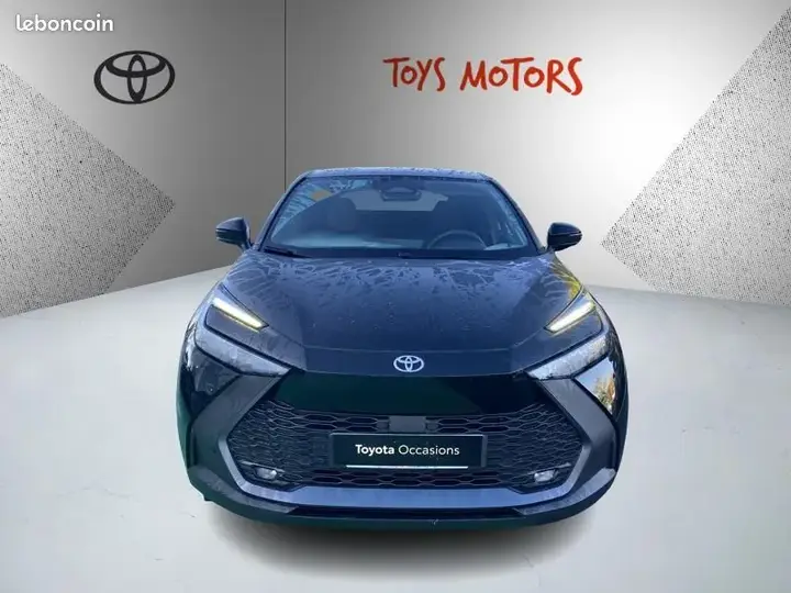 Toyota C-Hr 2025 photo 2