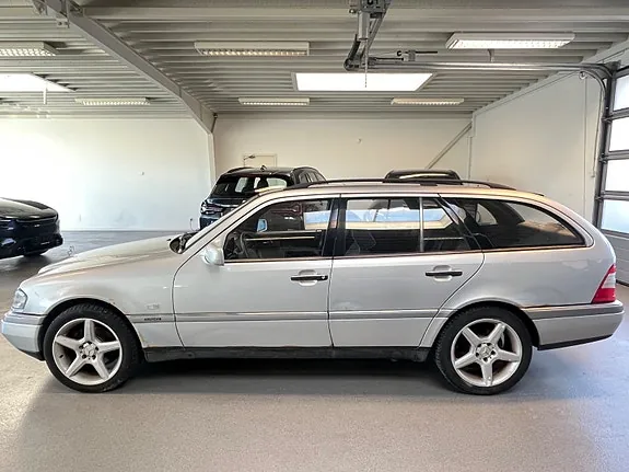 Mercedes-Benz C230 1996 photo 3