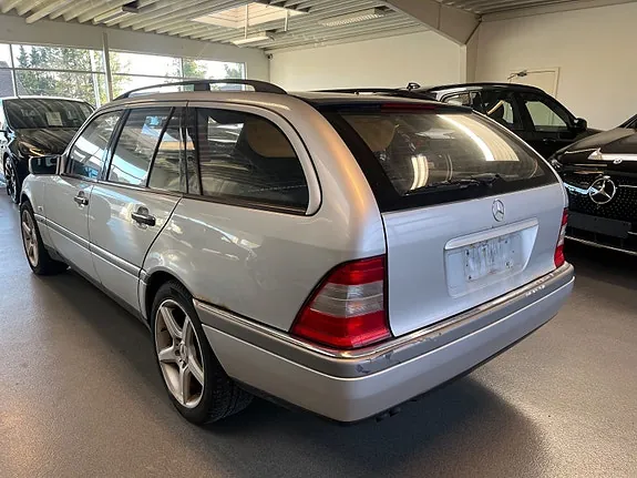 Mercedes-Benz C230 1996 photo 4