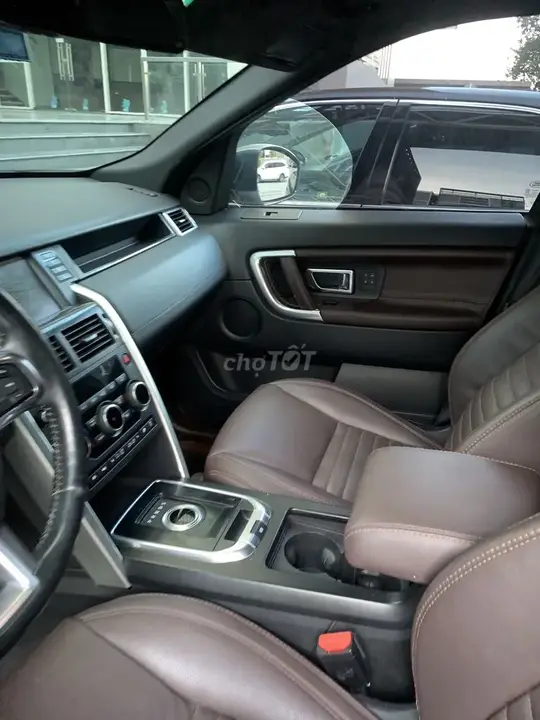Land Rover Discovery Sport 2016 photo 4