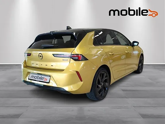 Opel Astra 2022 photo 3