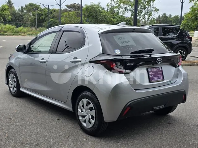Toyota Yaris 2024 photo 2