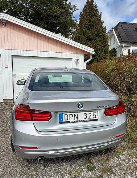 BMW 320D 2012 photo 3