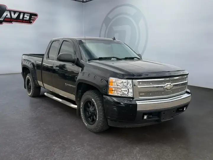 Chevrolet Silverado 1500 2008 photo 3