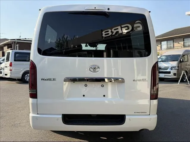 Toyota Hiace Gl 2023 photo 3