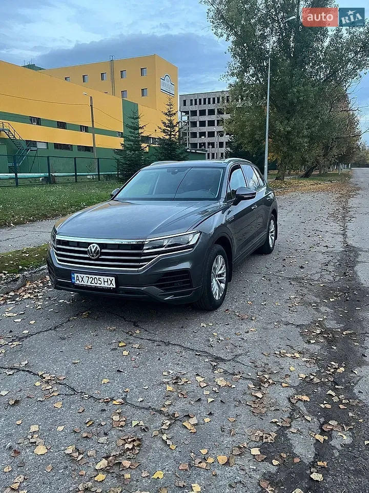 Volkswagen Touareg